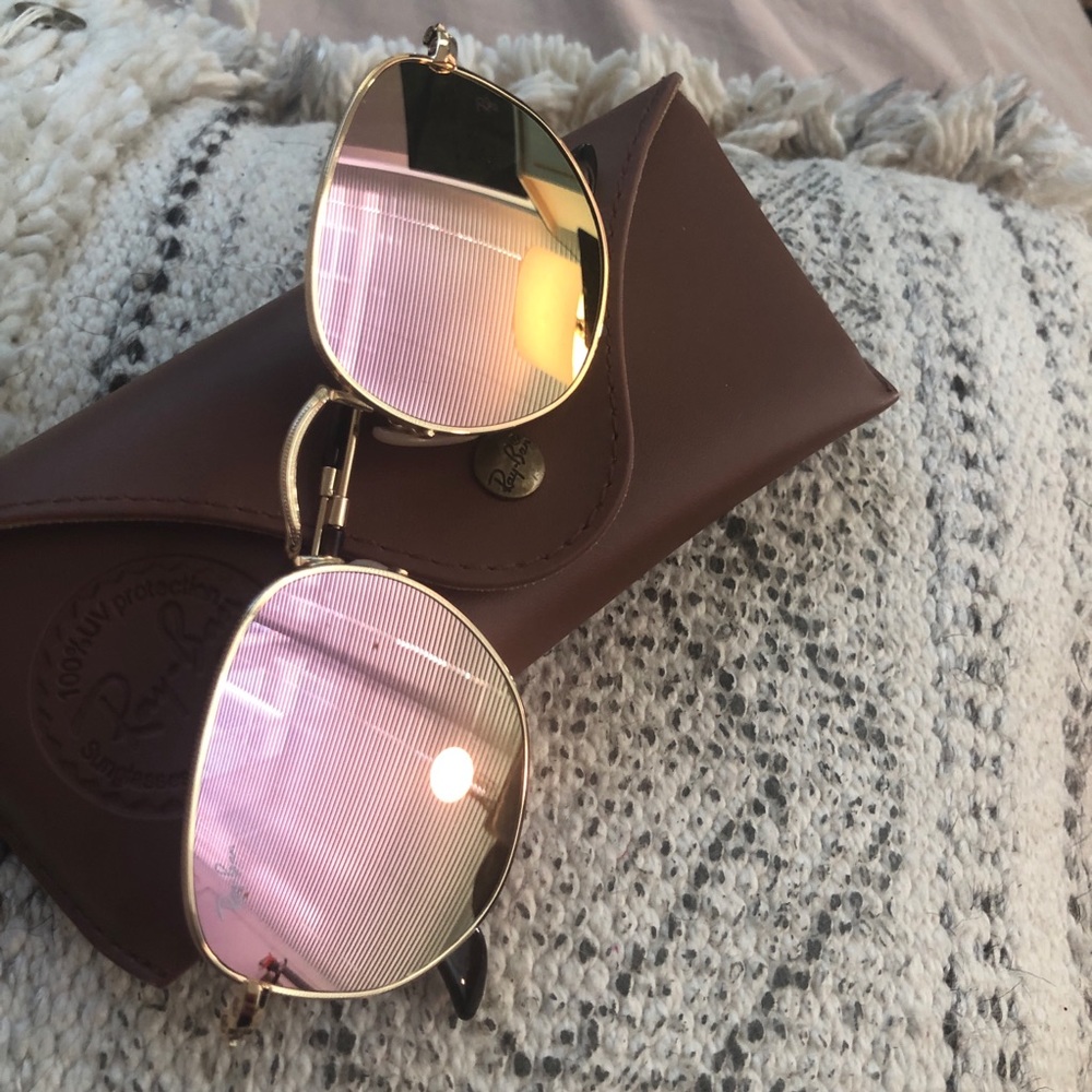 Hexagonal Ray-Bans with Pink Mirrored Lenses